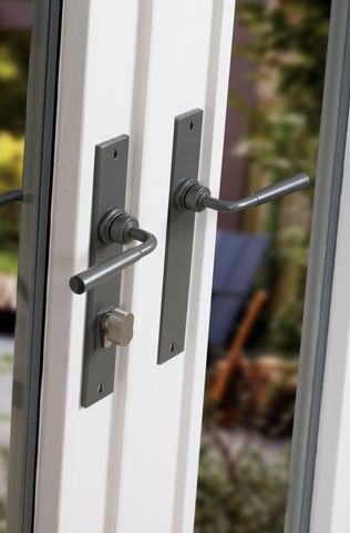 Multipoint locks